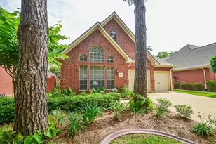 46 Grants Lake Cir, Sugar Land, TX 77479 - Photo 4