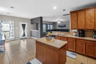 9915 Blissfull Valley Ln, Tomball, TX 77375 - Photo 10