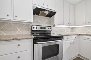 6305 Crab Orchard Rd, Houston, TX 77057 - Photo 12