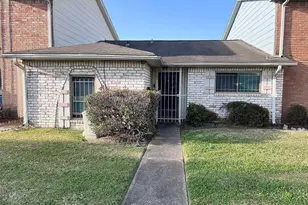 6439 S Briar Bayou Dr, Houston, TX 77072 - Photo 1
