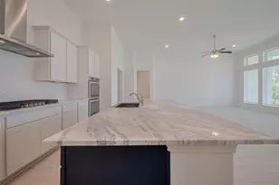 2911 Golden Isle Dr, La Marque, TX 77568 - Photo 14