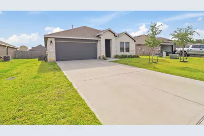127 Walnut Hill Court, Anahuac, TX 77514 - Photo 2