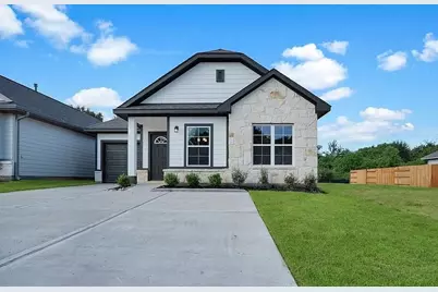 11869 E Gate Drive, Willis, TX 77318 - Photo 1