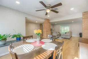 814 N Willis Ave, Livingston, TX 77351 - Photo 2