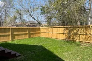 5603 Pickfair St, Houston, TX 77026 - Photo 10