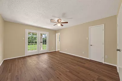 2305 Kingsway Drive, League City, TX 77573 - Photo 12
