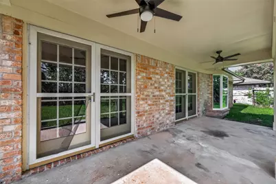 2305 Kingsway Drive, League City, TX 77573 - Photo 18