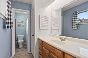 300 Windward Dr, League City, TX 77573 - Photo 18