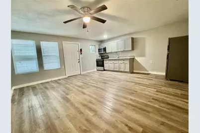 6705 Fairway Dr #29, Houston, TX 77087 - Photo 2