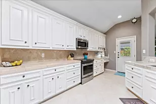 3721 Poets Ct, Montgomery, TX 77356 - Photo 14