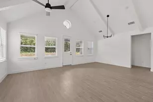 1050 Tarkington Timbers Dr, Cleveland, TX 77327 - Photo 10