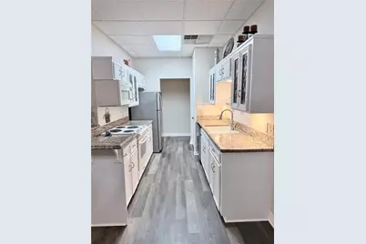 801 6th Street N #7, Texas City, TX 77590 - Photo 6