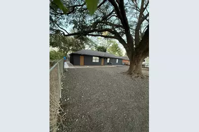 4323 Jamie Lane E, Houston, TX 77048 - Photo 1