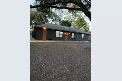 4323 Jamie Lane E, Houston, TX 77048 - Photo 8