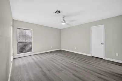 9592 Doliver Drive, Houston, TX 77063 - Photo 30