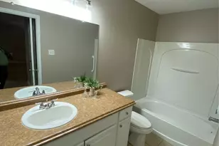 8825 E Buffalo Cir, Willis, TX 77378 - Photo 10