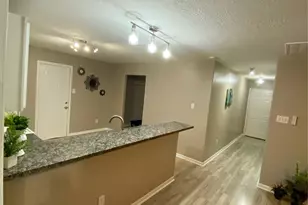 8825 E Buffalo Cir, Willis, TX 77378 - Photo 8