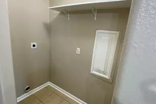 8825 E Buffalo Cir, Willis, TX 77378 - Photo 28