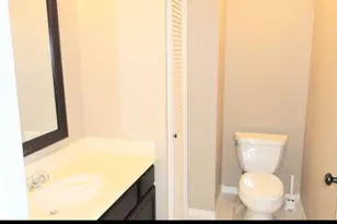 5407 Oak Cove Dr, Houston, TX 77091 - Photo 14