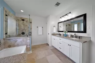 1831 Seamist Ct, Houston, TX 77008 - Photo 12