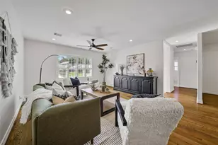 1831 Seamist Ct, Houston, TX 77008 - Photo 6