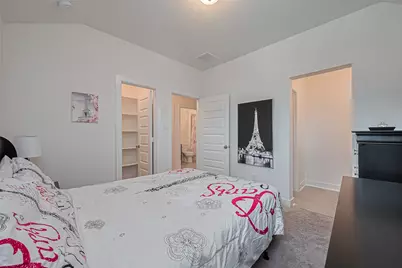 9014 Meadow Bridge Drive, Missouri City, TX 77459 - Photo 24