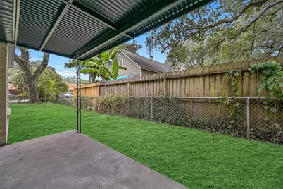801 S Jackson Street, Alvin, TX 77511 - Photo 22
