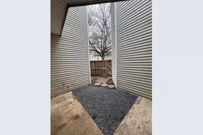 9809 Richmond Avenue #J1, Houston, TX 77042 - Photo 18