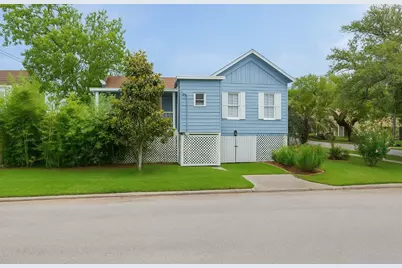 3128 Ursuline Street, Galveston, TX 77550 - Photo 2