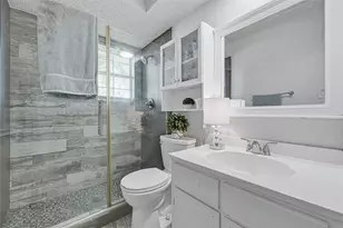 17018 Blairwood Dr, Houston, TX 77049 - Photo 14