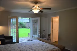 5402 Queensloch Dr, Houston, TX 77096 - Photo 18