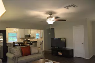 5402 Queensloch Dr, Houston, TX 77096 - Photo 6