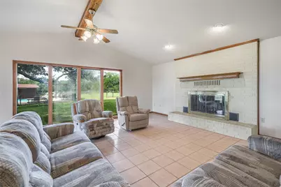 1226 E US Highway 90, Flatonia, TX 78941 - Photo 4