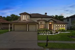 205 Del Monte Dr, Friendswood, TX 77546 - Photo 1