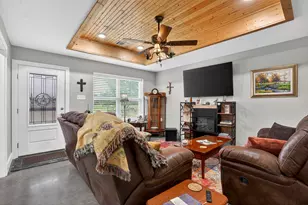7821 Co Rd 460, Normangee, TX 77871 - Photo 16