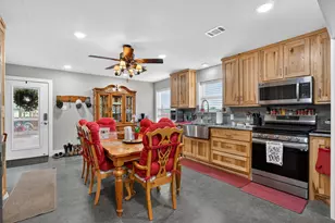 7821 Co Rd 460, Normangee, TX 77871 - Photo 14