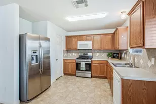11746 Pinemeade Ln, Tomball, TX 77375 - Photo 10