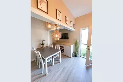 2008 - 2010 Avenue O 1/2, Galveston, TX 77550 - Photo 16