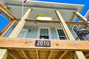 2008 - 2010 Ave O 1/2, Galveston, TX 77550 - Photo 4