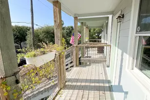 2008 - 2010 Ave O 1/2, Galveston, TX 77550 - Photo 22