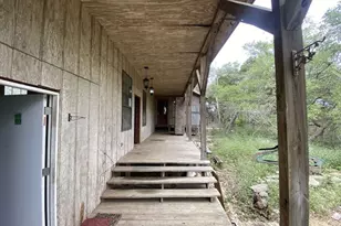 299 N Loop Dr, Blanco, TX 78606 - Photo 2