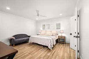9018 Mullins Dr, Houston, TX 77096 - Photo 20