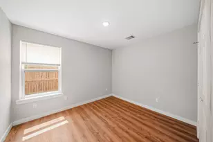 8705 Bertwood St, Houston, TX 77016 - Photo 12