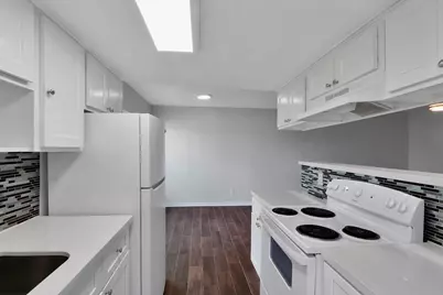 7047 Bissonnet Street #117, Houston, TX 77074 - Photo 8