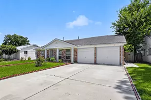 12027 Corona Ln, Houston, TX 77072 - Photo 6