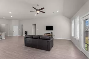 713 Ivory Crk Ct, Willis, TX 77378 - Photo 18