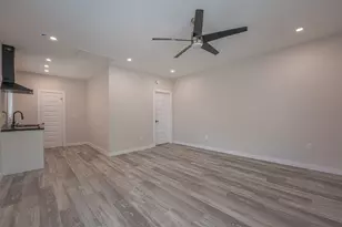 4202 Clay St, Houston, TX 77023 - Photo 4