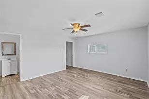 228 Orange St, La Marque, TX 77568 - Photo 14