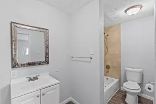 228 Orange St, La Marque, TX 77568 - Photo 8