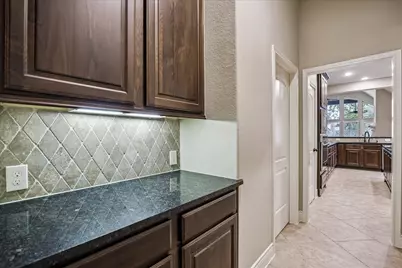 18638 Roslyn Springs Drive, Spring, TX 77388 - Photo 16
